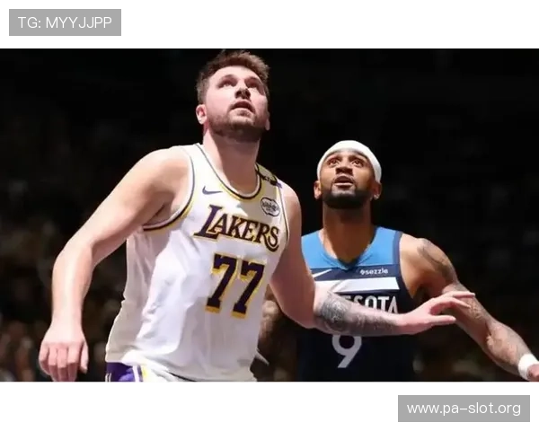 湖人逆袭之战：低谷期终结的关键时刻与全队表现解析