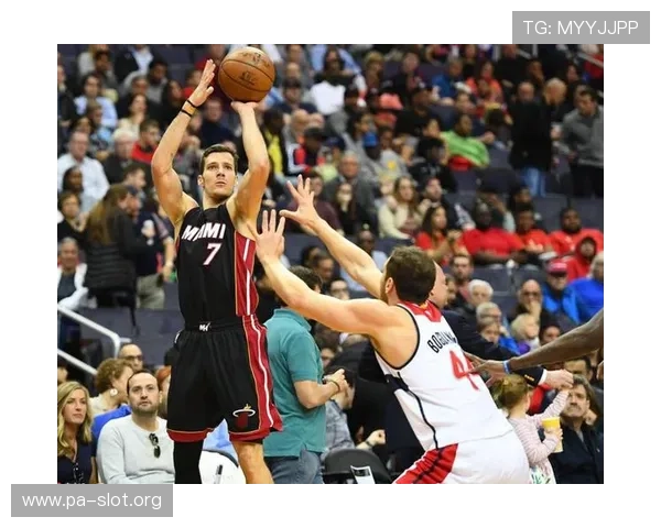 加福德盛赞浓眉为同位置最顶级进攻组织者之一的深度解读分析报道